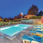 Awesome In With Swimming Pool *