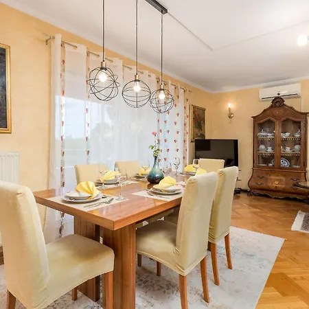 3 Bedroom Amazing Home In Kastav *
