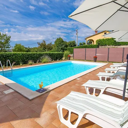 Casa vacanze Awesome In With Swimming Pool
